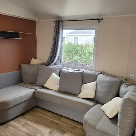 Camping Grand Mobil-home Familial Accès Direct à La 5 étoile