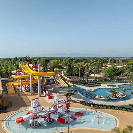 Camping Le Coco Mobil-home Familial Accès Direct à La 5 étoiles Parc Aquatique *