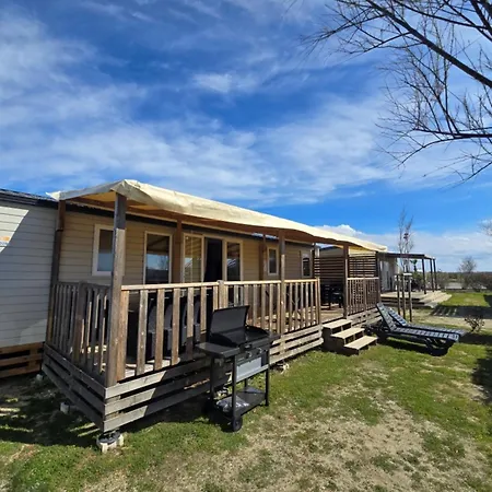 Grand Mobil-home Familial Accès Direct à La 5 étoile Camping